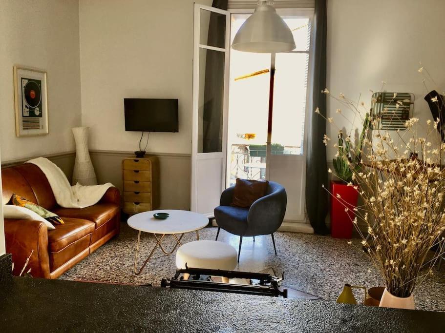 Coeur Du Centre Ville Avec Balcon L'Isle-sur-la-Sorgue Ngoại thất bức ảnh